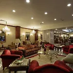 Hilton فندق
