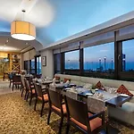 Hilton إزمير