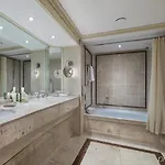 Hilton 5*