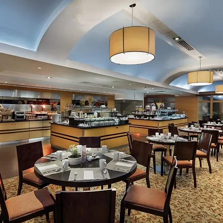 Ξενοδοχείο Hilton 5*