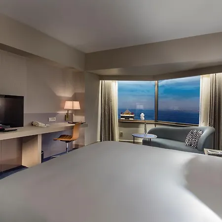Hilton Hotel 5*